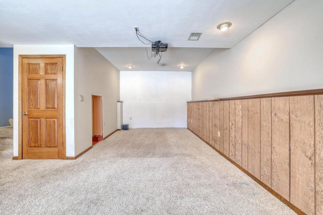 S94W35101 Crestfield COURT, Eagle, WI 53119