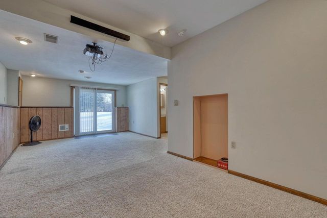 S94W35101 Crestfield COURT, Eagle, WI 53119