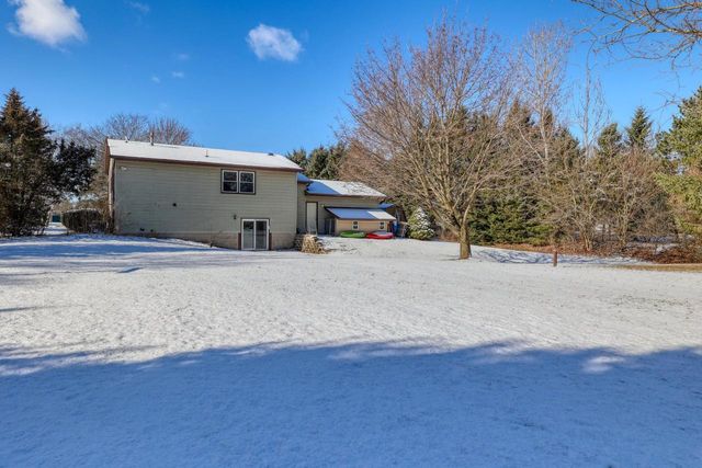 S94W35101 Crestfield COURT, Eagle, WI 53119