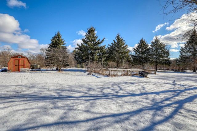 S94W35101 Crestfield COURT, Eagle, WI 53119