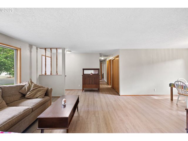 5590 Sw 182ND Ave, Aloha, OR 97078