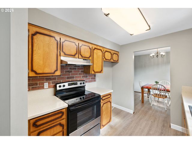 5590 Sw 182ND Ave, Aloha, OR 97078