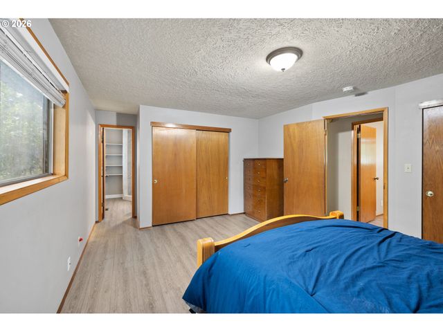 5590 Sw 182ND Ave, Aloha, OR 97078