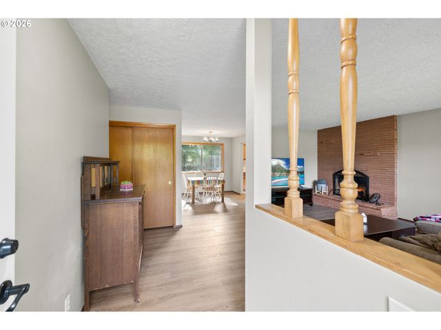 5590 Sw 182ND Ave, Aloha, OR 97078