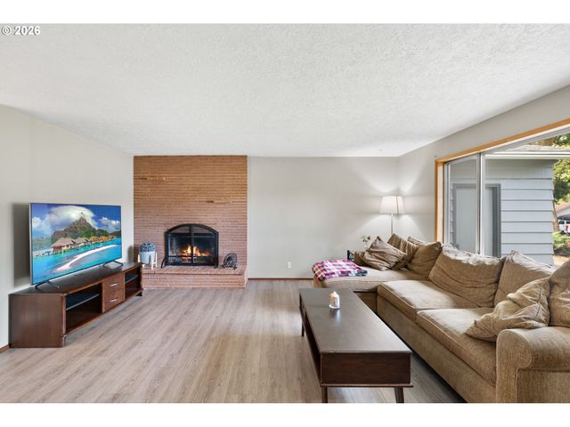 5590 Sw 182ND Ave, Aloha, OR 97078