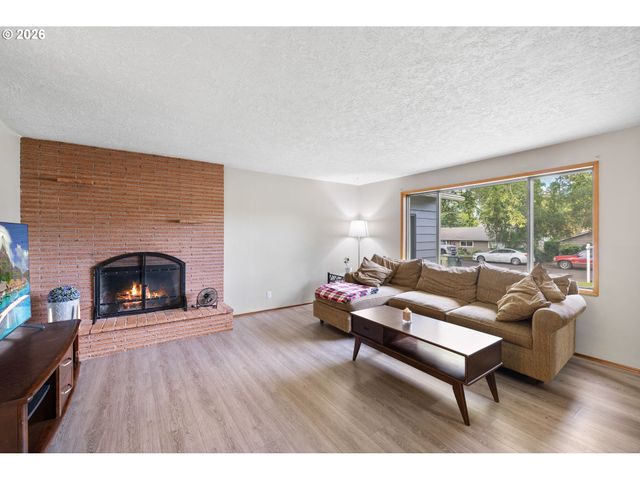 5590 Sw 182ND Ave, Aloha, OR 97078