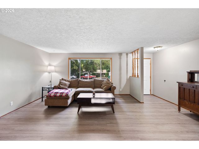 5590 Sw 182ND Ave, Aloha, OR 97078