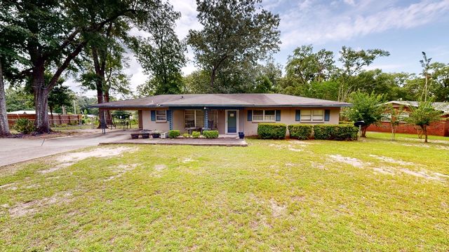 1001 Fairlane Drive, Dothan, AL 36301