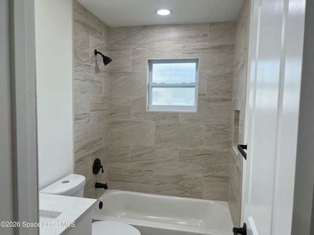 1151 Tarleton Street SE, Palm Bay, FL 32909