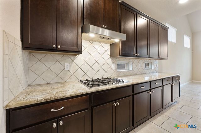 1226 Hidden Cave Drive, New Braunfels, TX 78132