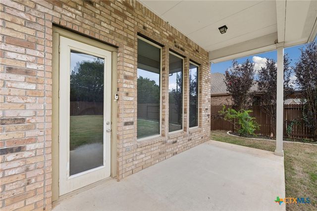 1226 Hidden Cave Drive, New Braunfels, TX 78132