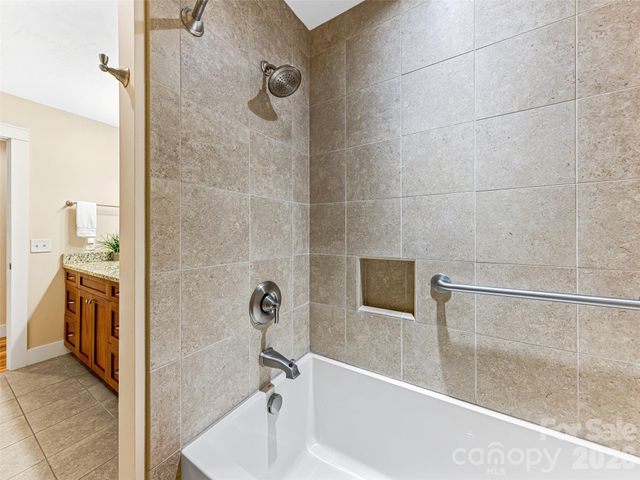 46 Kassahola Drive, Brevard, NC 28712