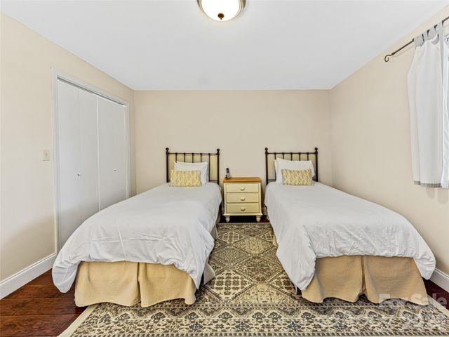 46 Kassahola Drive, Brevard, NC 28712