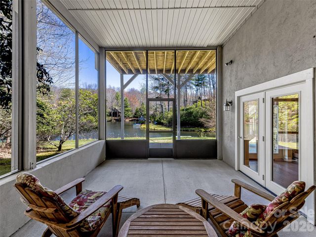 46 Kassahola Drive, Brevard, NC 28712