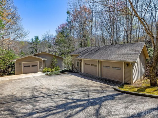 46 Kassahola Drive, Brevard, NC 28712