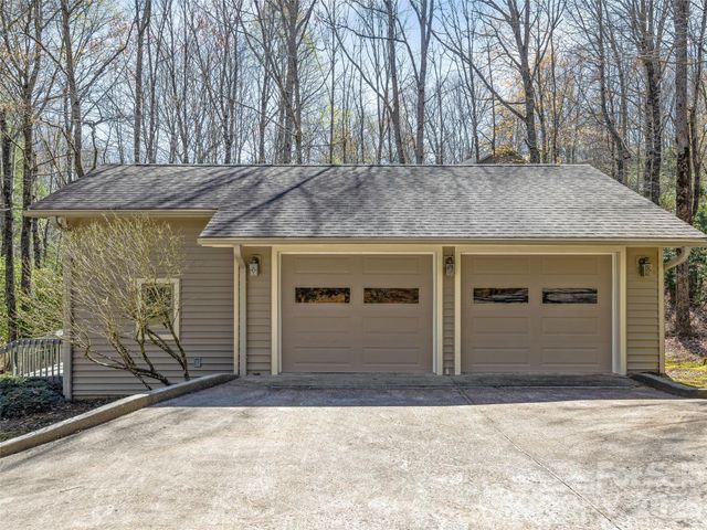 46 Kassahola Drive, Brevard, NC 28712