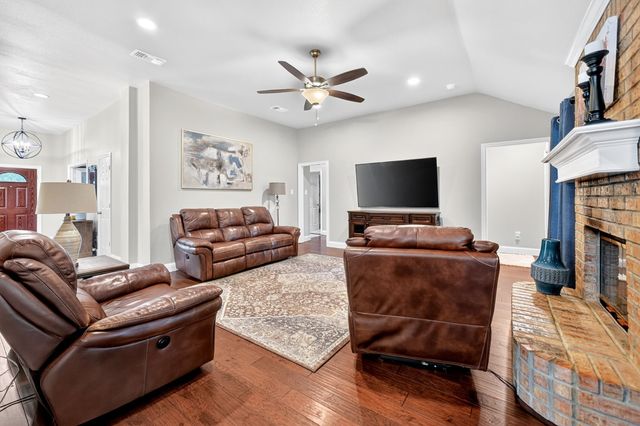 3625 Kodiak Court, Fort Worth, TX 76137