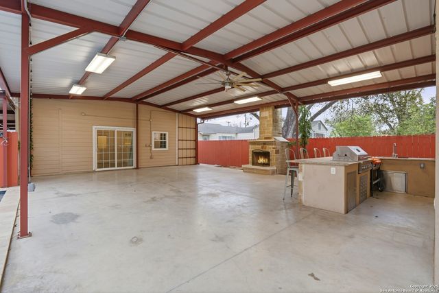 1314 W Theo Ave, San Antonio, TX 78225