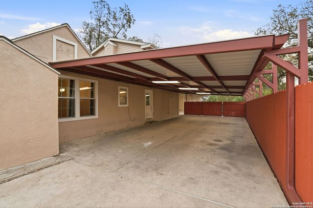 1314 W Theo Ave, San Antonio, TX 78225