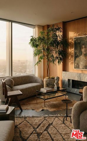 211 W Elm Court 34B, Los Angeles, CA 90067