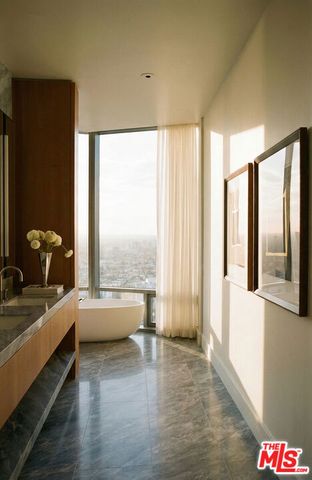 211 W Elm Court 34B, Los Angeles, CA 90067