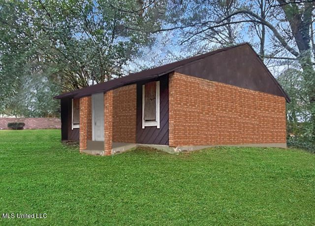 613 Briarcliff Circle, Jackson, MS 39212