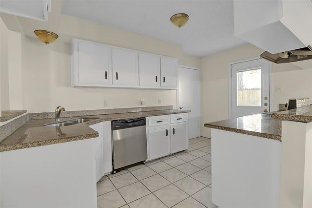 207 Danubina Street, Baytown, TX 77520