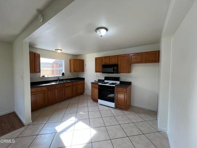 2230 Lassen Street, Oxnard, CA 93033