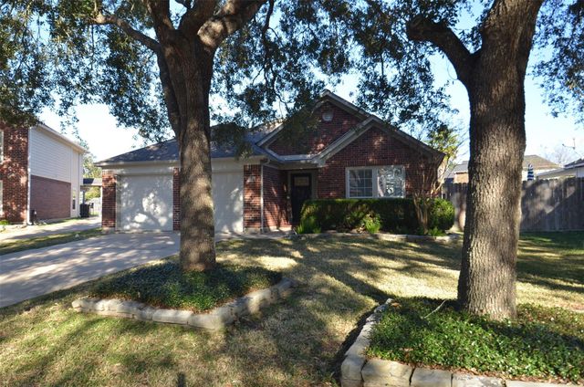 2018 Clara Lake Court, Richmond, TX 77406