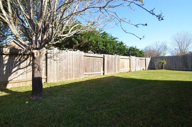 2018 Clara Lake Court, Richmond, TX 77406