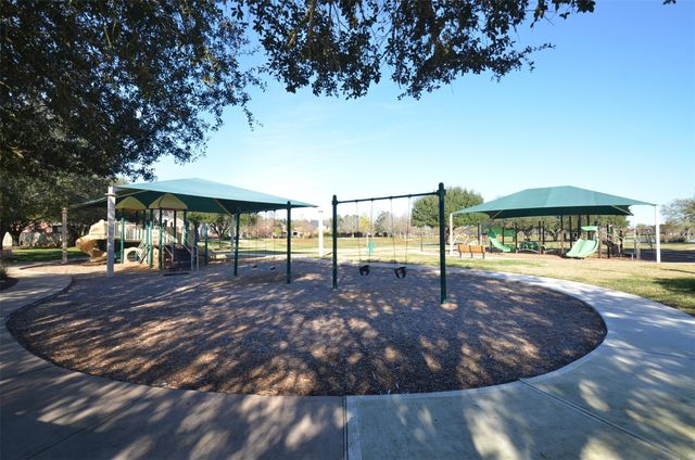 2018 Clara Lake Court, Richmond, TX 77406