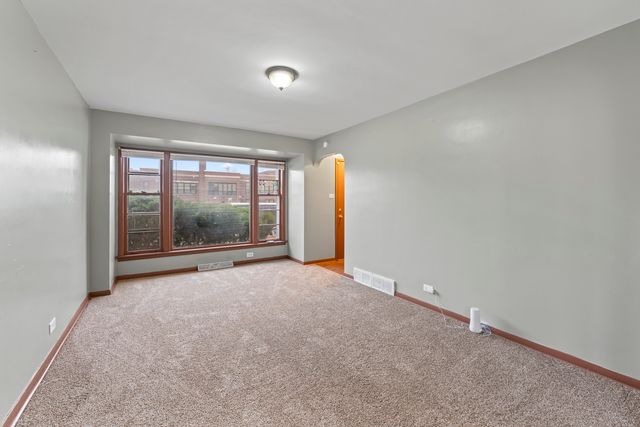 13904 S Tracy Avenue, Riverdale, IL 60827