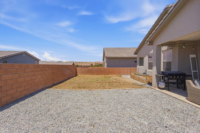 2027 White Dove Street SE, Albuquerque, NM 87123