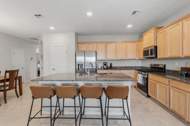 2027 White Dove Street SE, Albuquerque, NM 87123