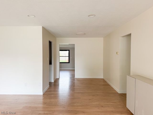 6351 Springwood Road, Parma Heights, OH 44130