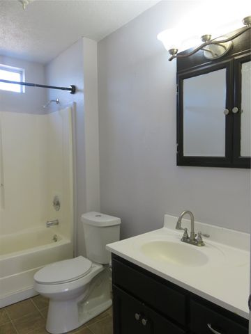 2513 W Walker Street, Denison, TX 75020