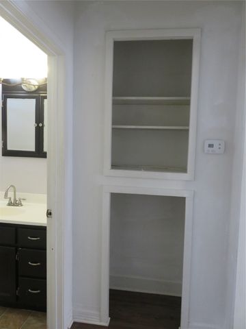 2513 W Walker Street, Denison, TX 75020