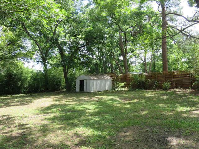2513 W Walker Street, Denison, TX 75020