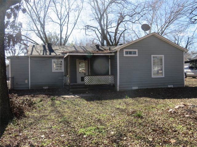 2513 W Walker Street, Denison, TX 75020