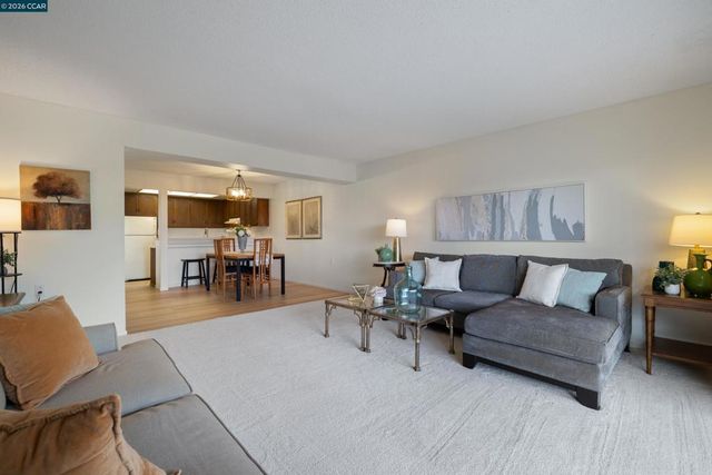 1348 1348 Rockledge Ln 4, Walnut Creek, CA 94595