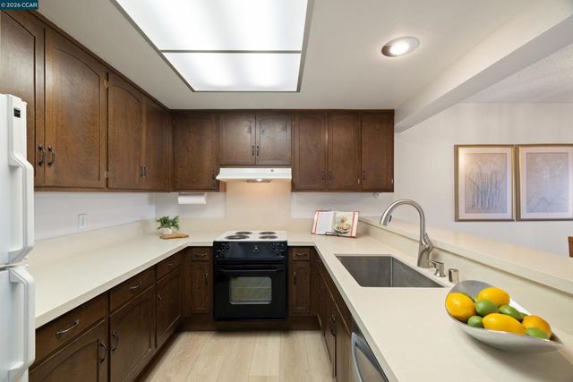 1348 1348 Rockledge Ln 4, Walnut Creek, CA 94595