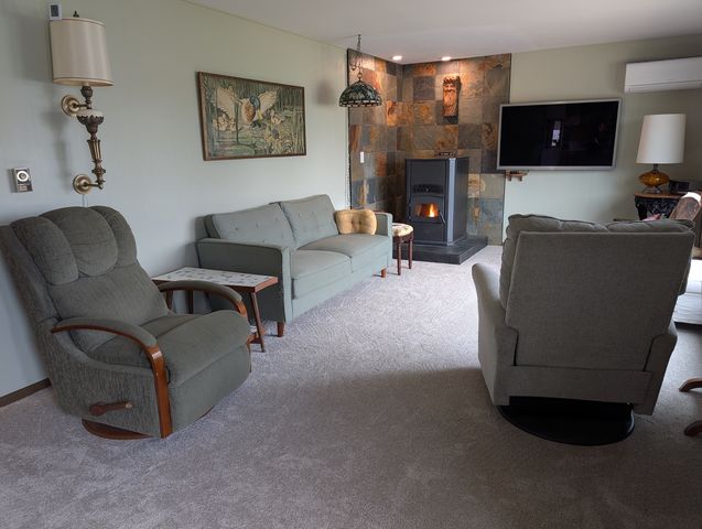 2155 Oriole Drive, Freeport, IL 61032