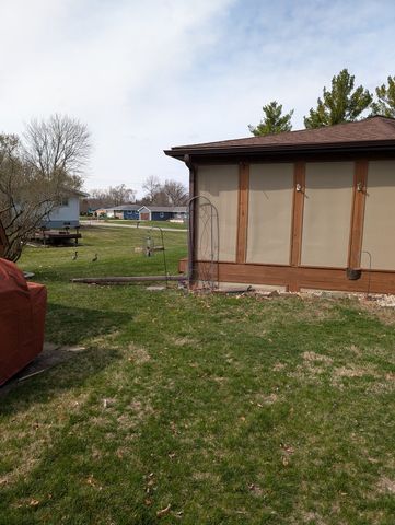 2155 Oriole Drive, Freeport, IL 61032