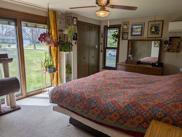 2155 Oriole Drive, Freeport, IL 61032