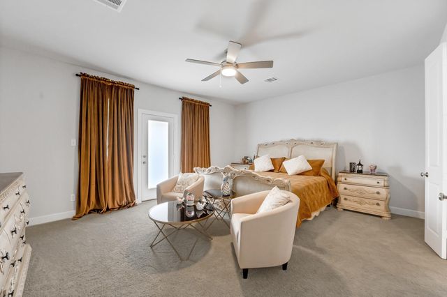 205 Coleman Wake Lane, La Porte, TX 77571