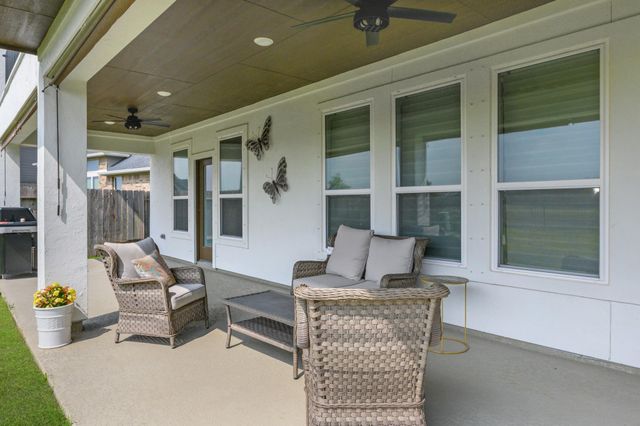 205 Coleman Wake Lane, La Porte, TX 77571