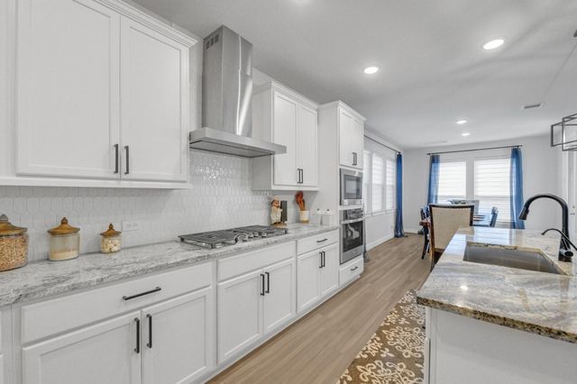 205 Coleman Wake Lane, La Porte, TX 77571