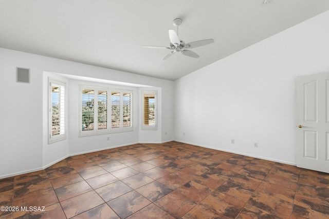 1140 N Rams Head Road, Green Valley, AZ 85614