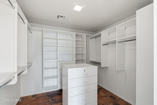 1140 N Rams Head Road, Green Valley, AZ 85614