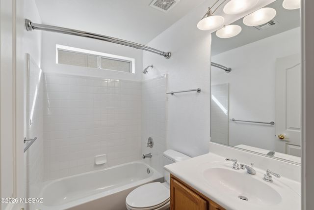 1140 N Rams Head Road, Green Valley, AZ 85614